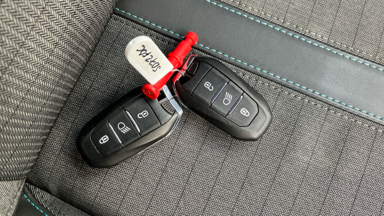 Peugeot 208 1.2 PureTech 100 Allure Premium + 5dr Petrol Hatchback